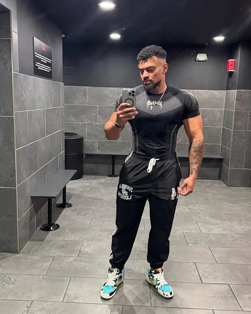 2025 YOUNGAL New Men's Fitness T-shirts clothing sports Tshirt tights high elastic training short sleeve fitness man clothing